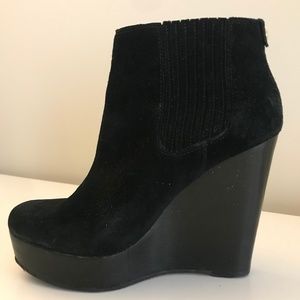 MICHEAL Micheal Kors Wedge Booties